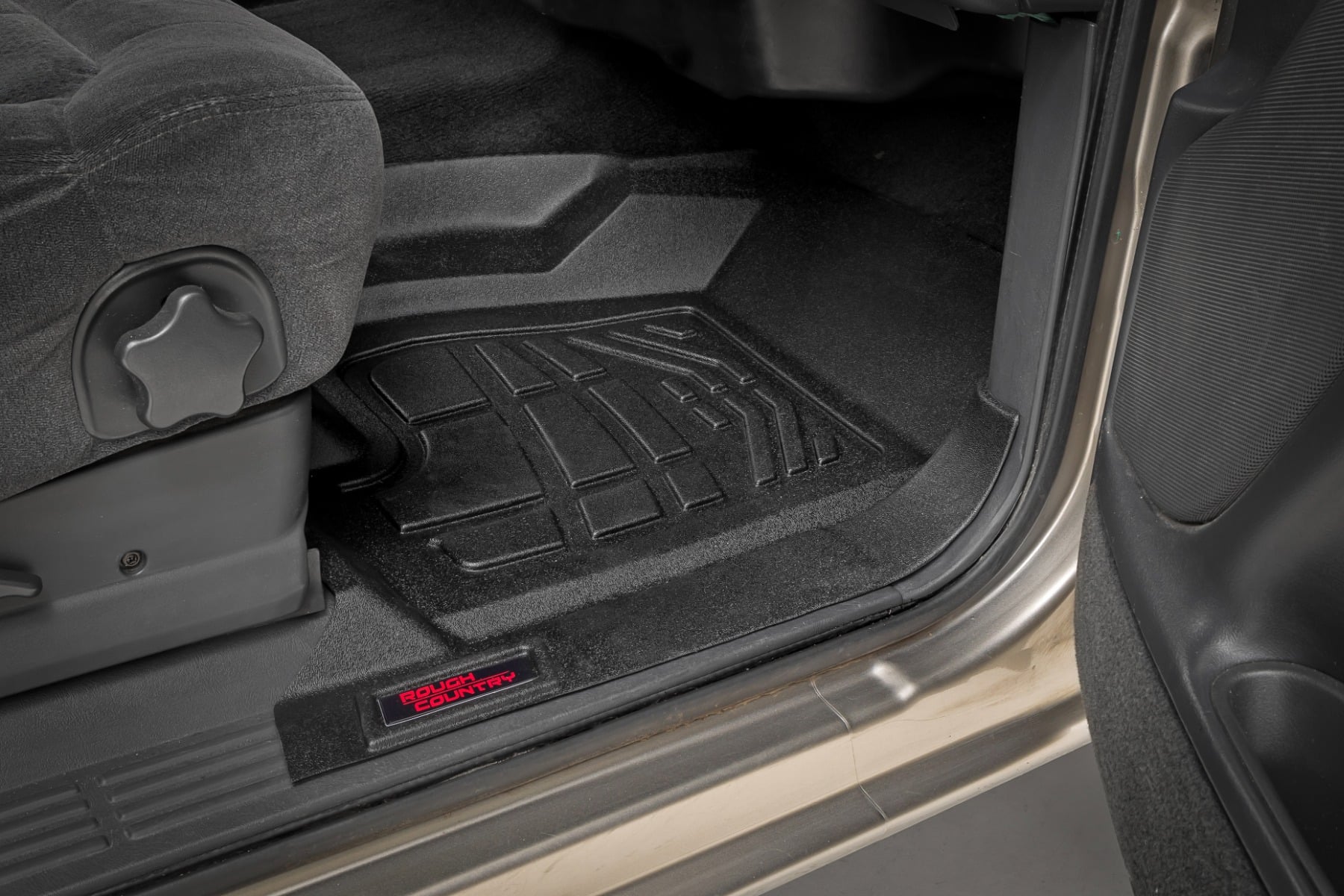 Sure-Fit Floor Mats | Front | Chevy/GMC 1500 (99-06 & Classic) — view 3