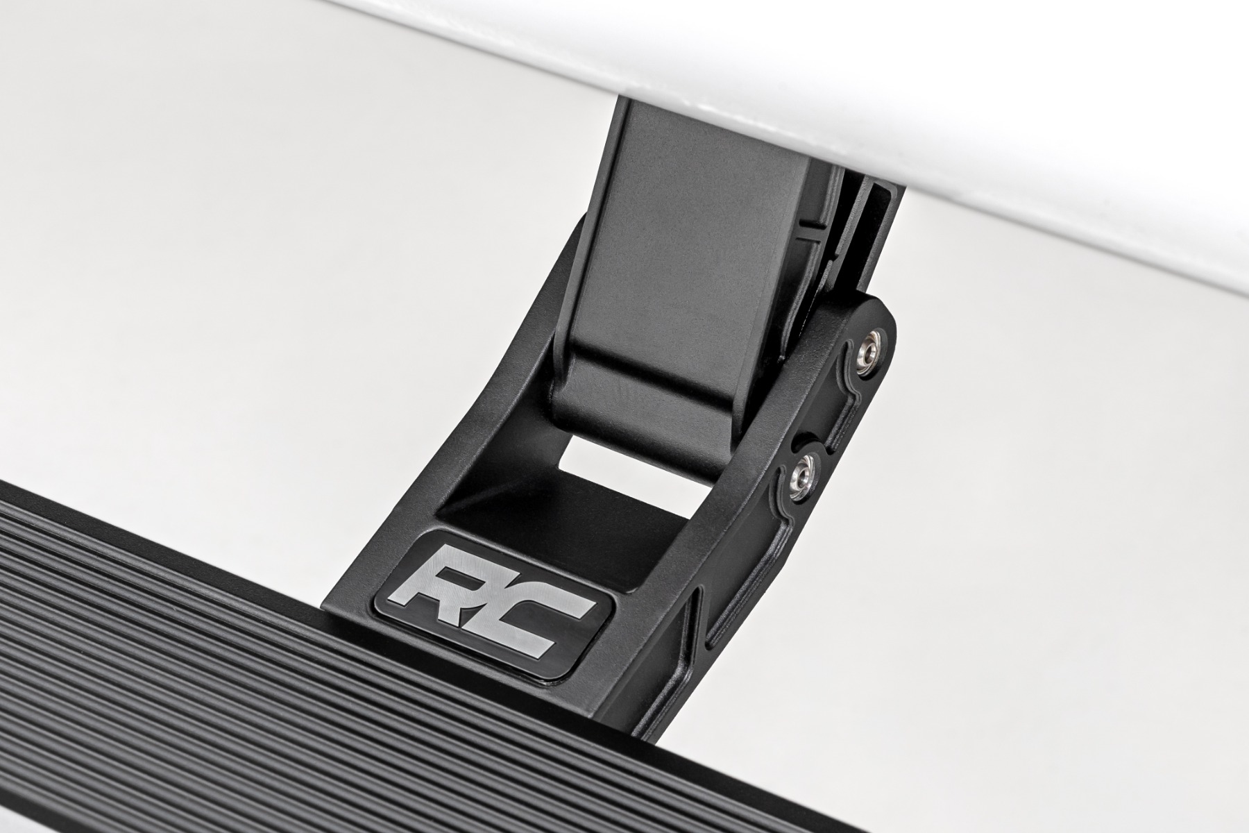 Power Running Boards | HT-Series | Super Cab | Ford F-150/Lightning/F-250/F-350/Raptor (15-26) — view 4