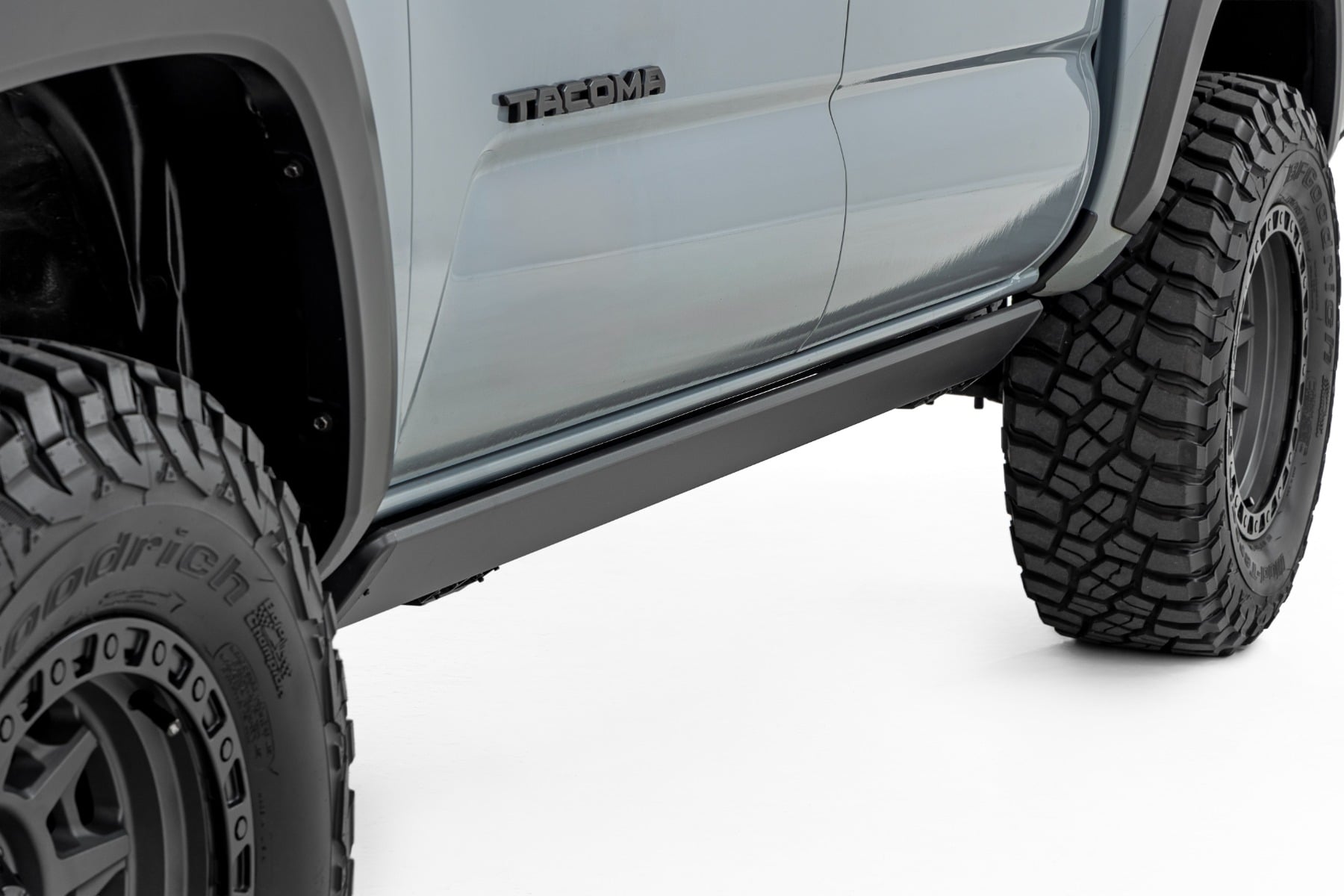 Power Running Boards | Double Cab | Toyota Tacoma 2WD/4WD (2005-2023) view 4