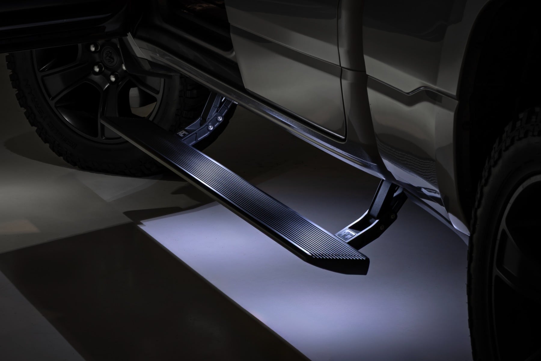 Power Running Boards | HT-Series | Quad Cab | Ram 1500 (19-26)/1500 TRX (21-24) — view 3