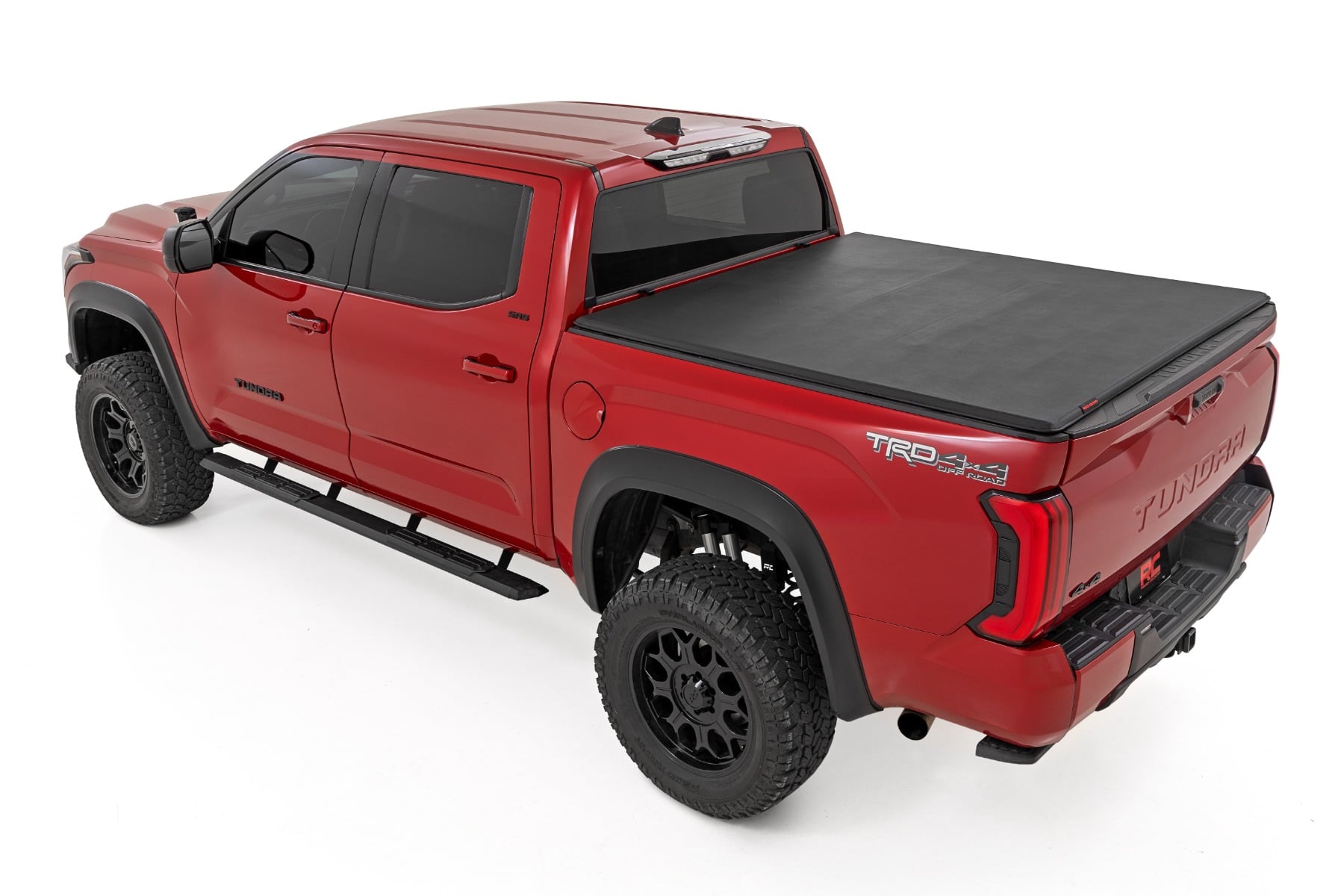 Soft Tri-Fold Bed Cover | 5'7" Bed | with and w/o OE Rail | Toyota Tundra (22-26) — view 4