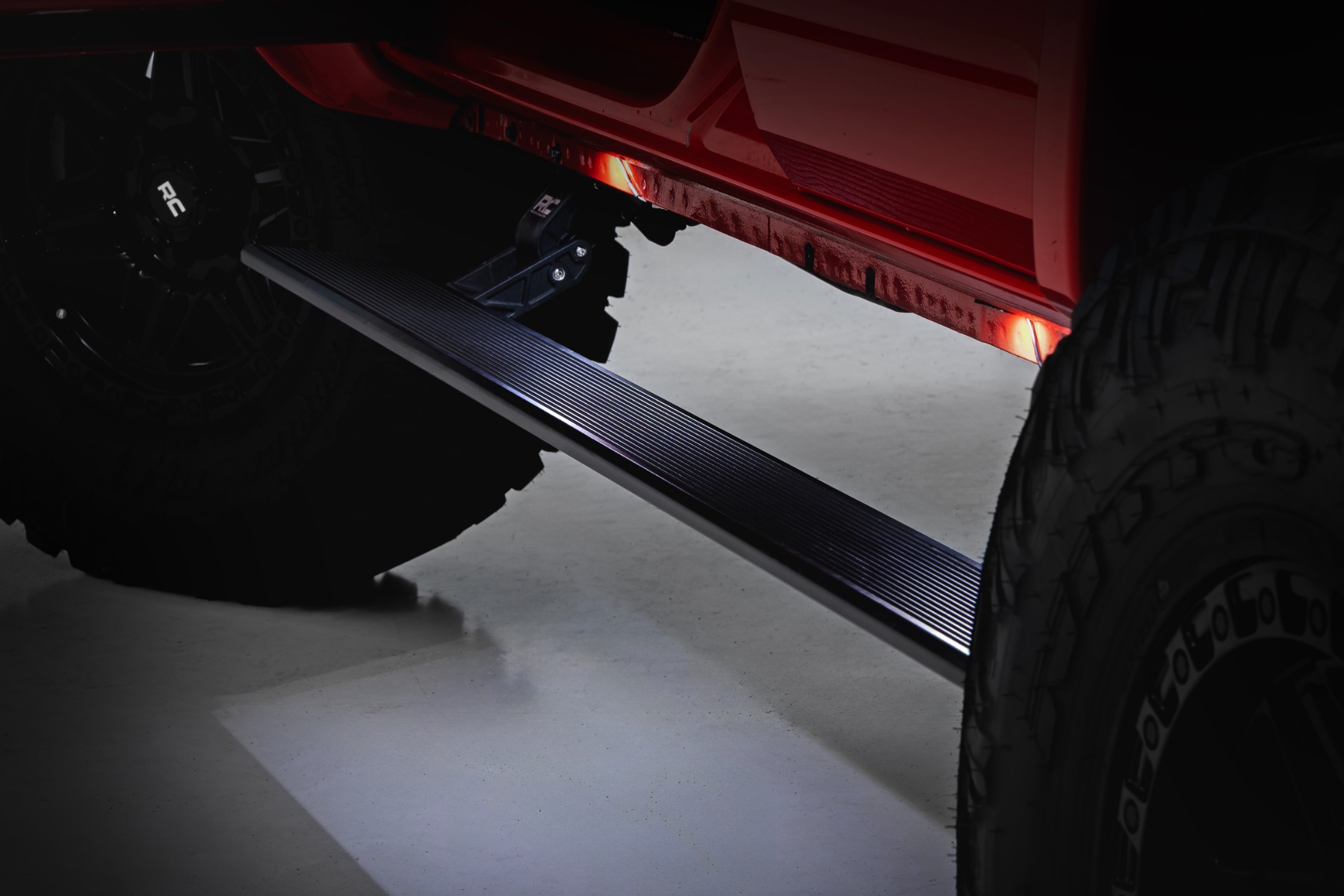 Power Running Boards | HT-Series | 4 Door | Ford Bronco 4WD (2021-2026) — view 3