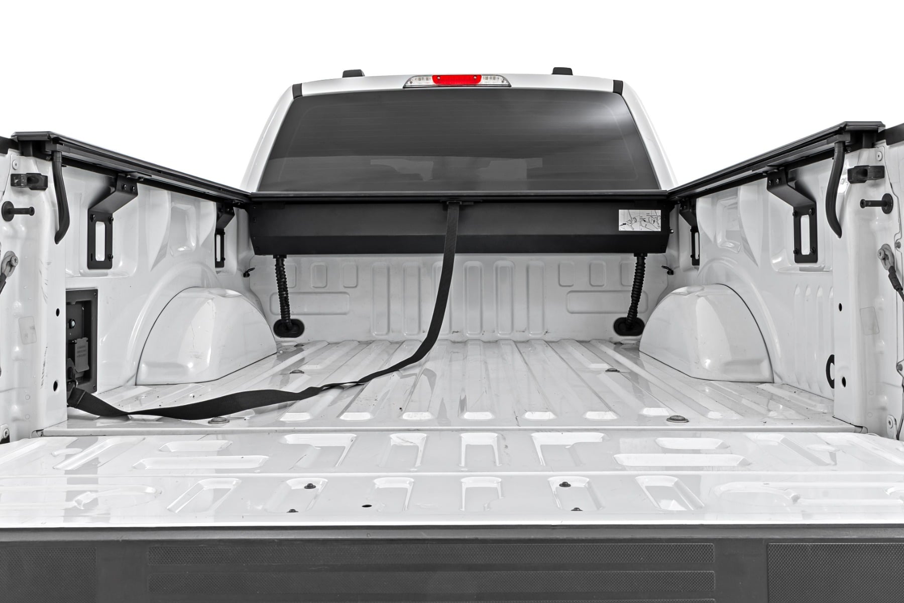 Manual Retractable Bed Cover | 5'7" Bed | Ford F-150 (15-26)/F-150 Lightning (22-26) — view 5