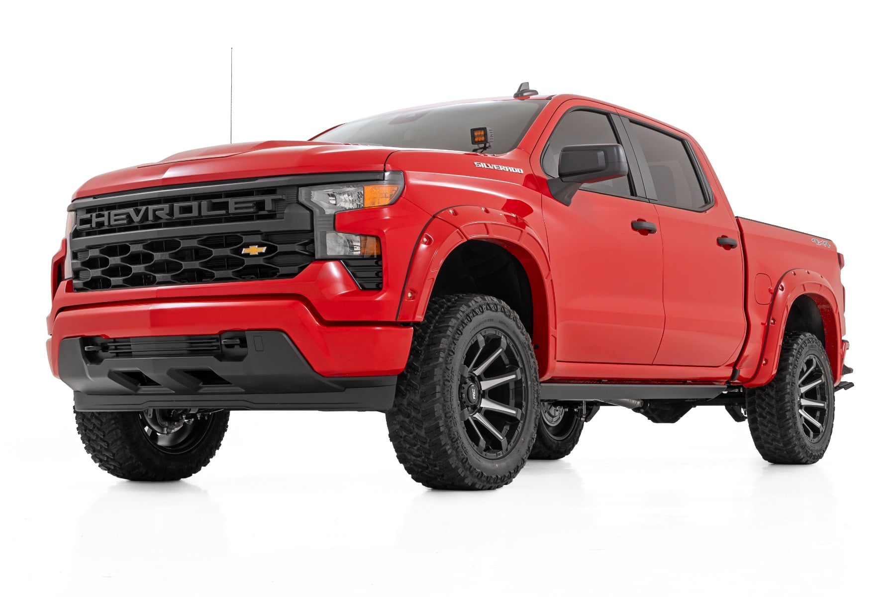 Power Running Boards | HT-Series | Crew Cab | Chevy/GMC 1500/2500HD/3500HD (19-26) — view 4