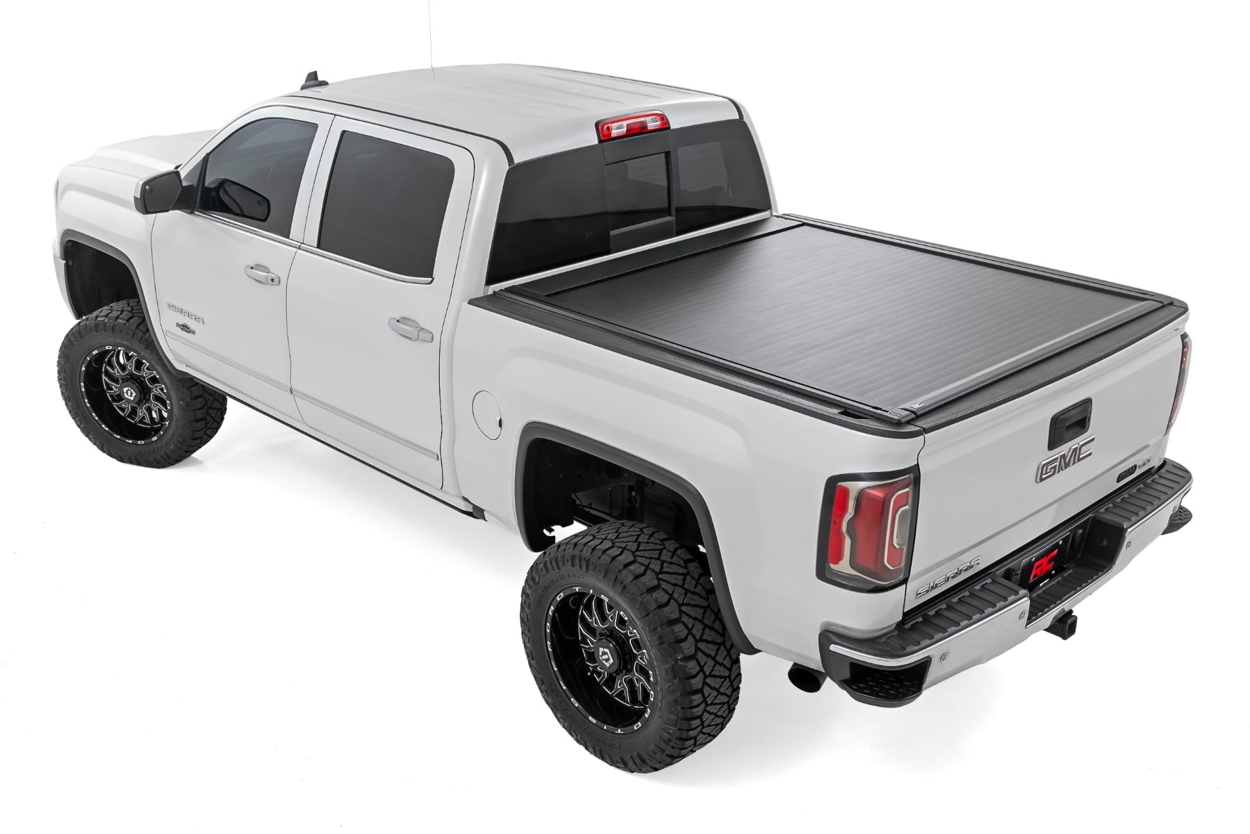 Powered Retractable Bed Cover | 5'9" Bed | Chevy/GMC 1500 (14-18 & Classic) — view 3