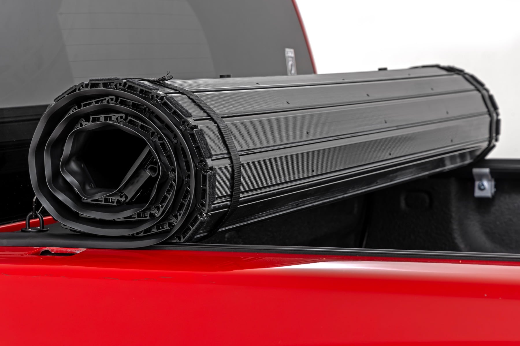 Hard Roll Up Bed Cover | 6'7" Bed | Chevy/GMC Sierra/Silverado 1500 (07-13) — view 3