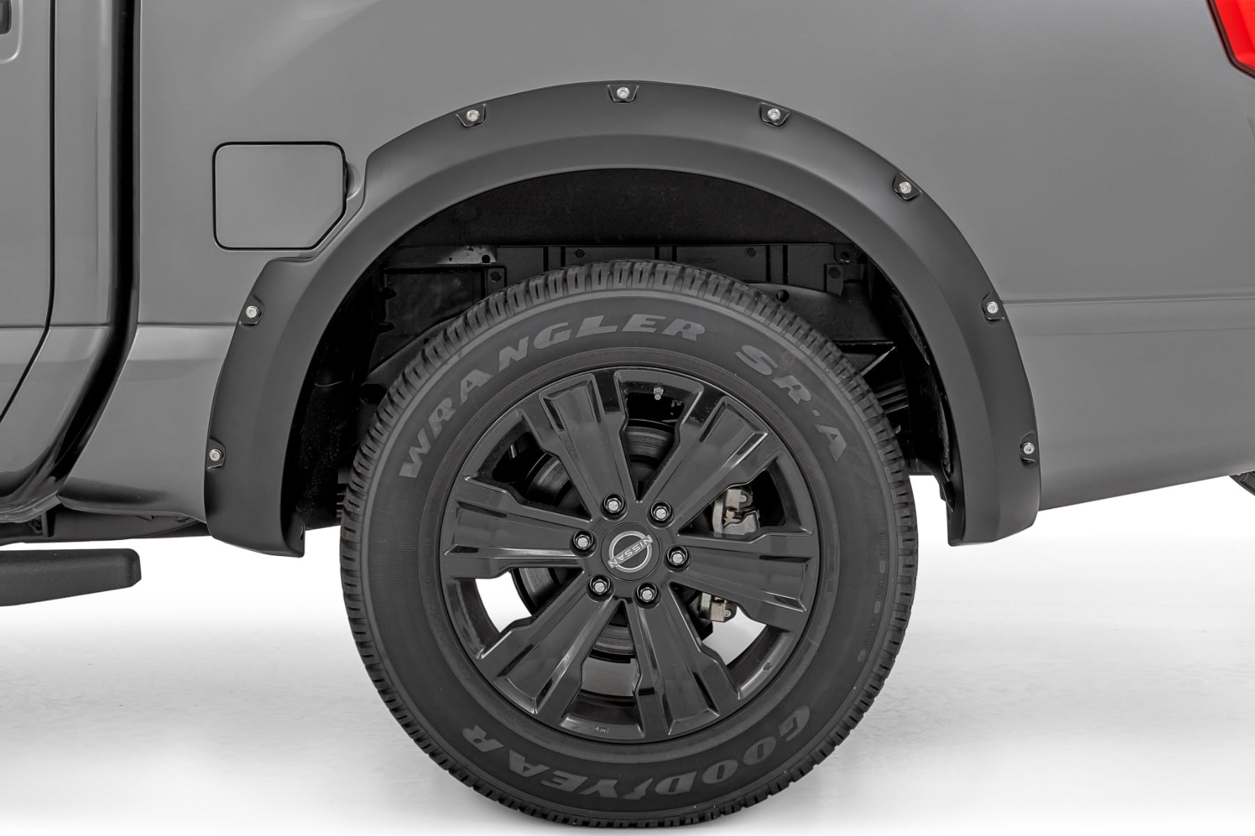 Pocket Fender Flares | Crew | QAK Glacier White | W/O Emblem | Nissan Titan (17-24) view 4