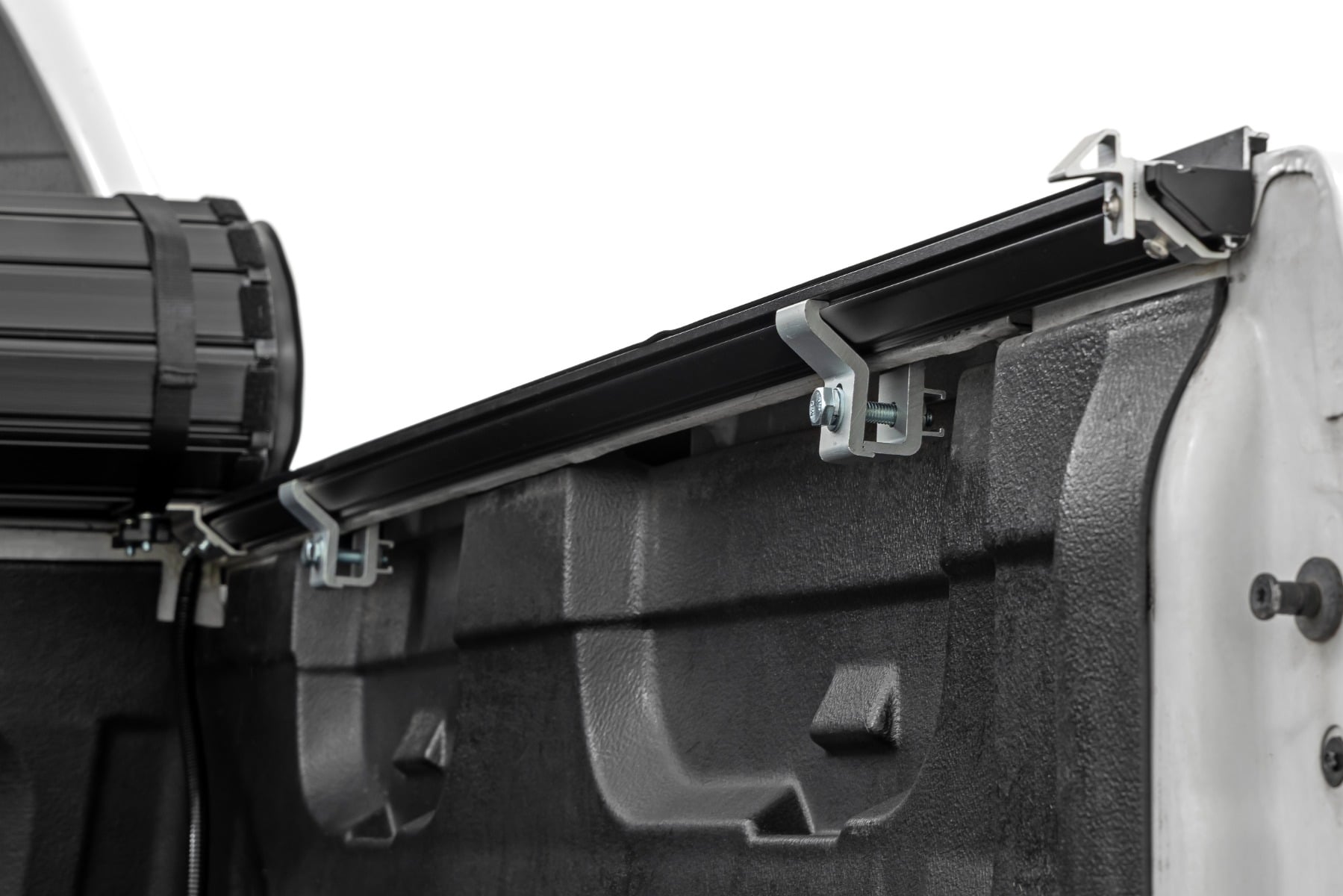Hard Roll Up Bed Cover | 5'9" Bed | Chevy/GMC Sierra/Silverado 1500 (07-13) — view 5