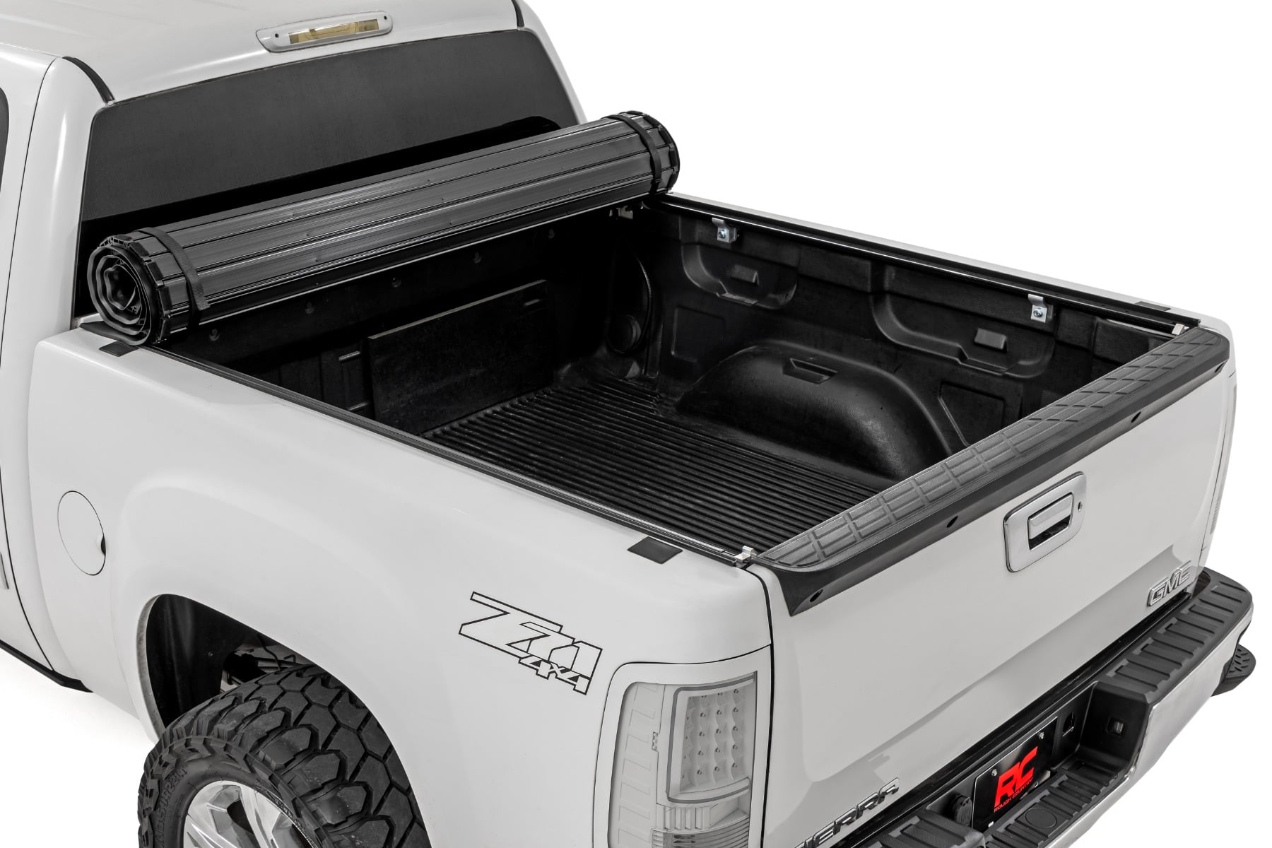 Hard Roll Up Bed Cover | 5'9" Bed | Chevy/GMC Sierra/Silverado 1500 (07-13) — view 2
