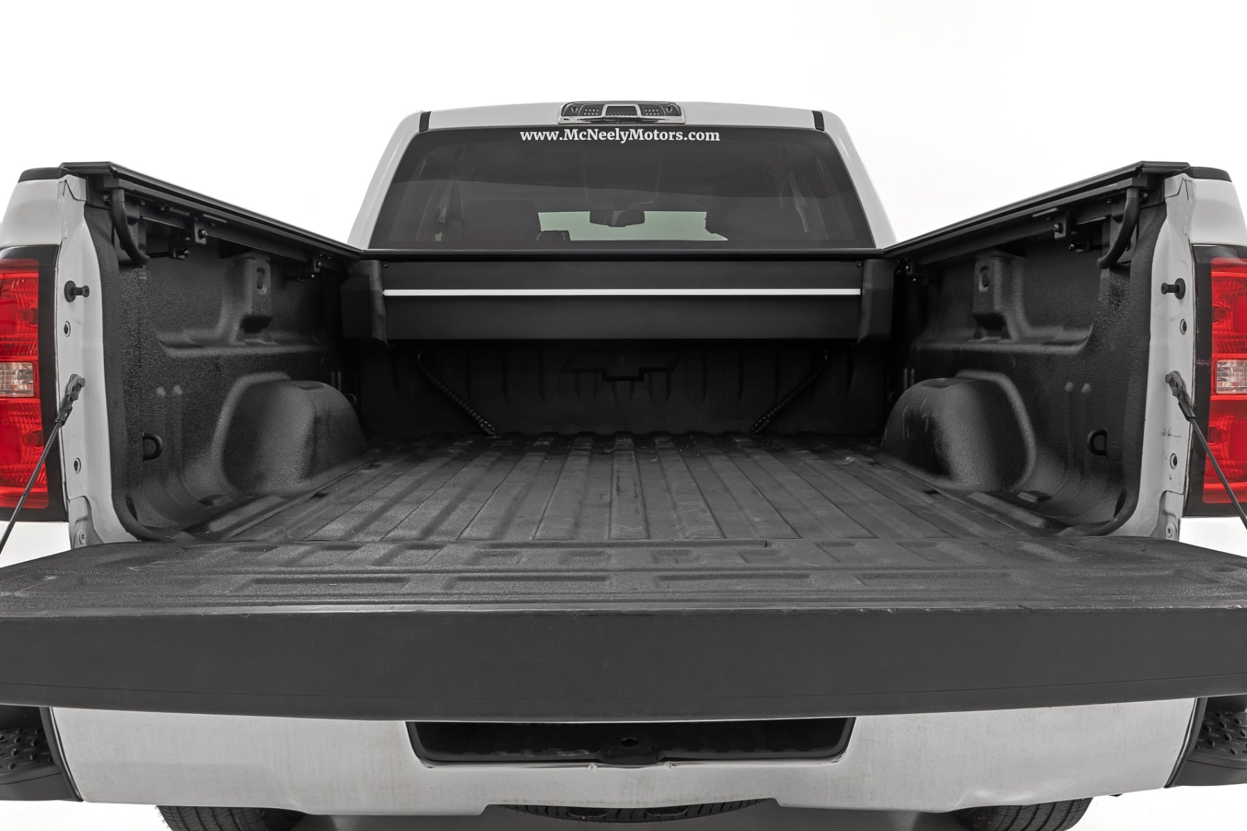 Powered Bed Cover | 6'7" Bed | Chevy/GMC 1500/2500HD/3500HD (14-19 & Classic) — view 2
