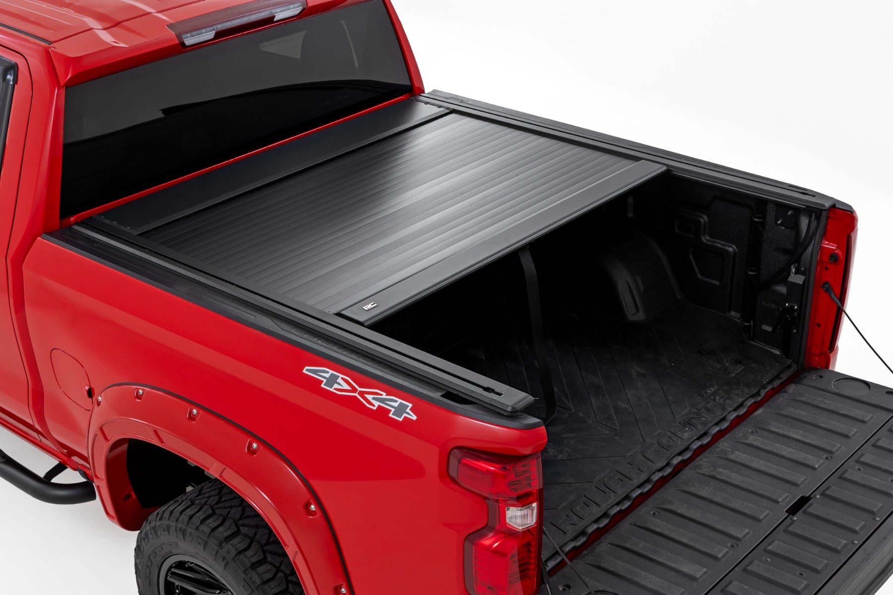 Manual Retractable Bed Cover | 5'10" Bed | Chevy/GMC Sierra 1500 (19-26)/Silverado 1500 (19-26) view 2