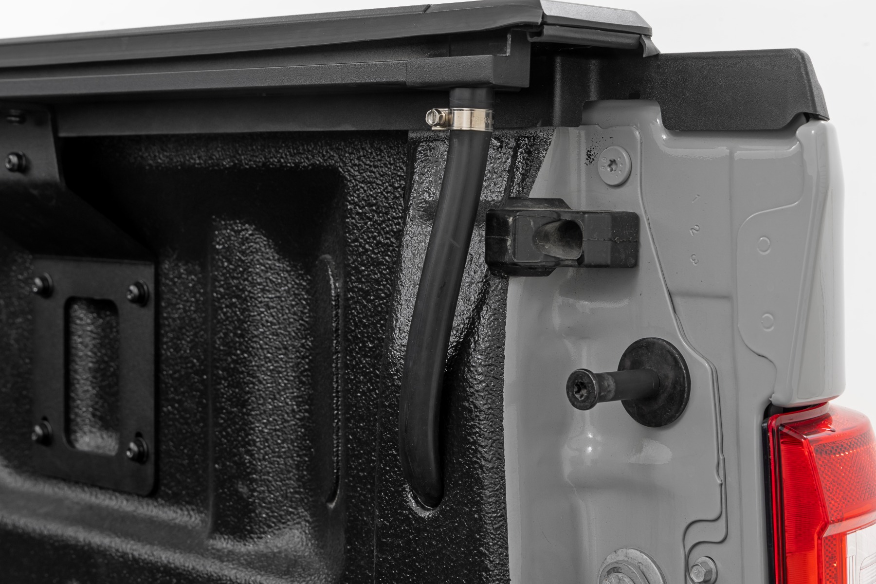 Powered Retractable Bed Cover | 5'7" Bed | Ford F-150 (15-26)/F-150 Lightning (22-26) — view 6