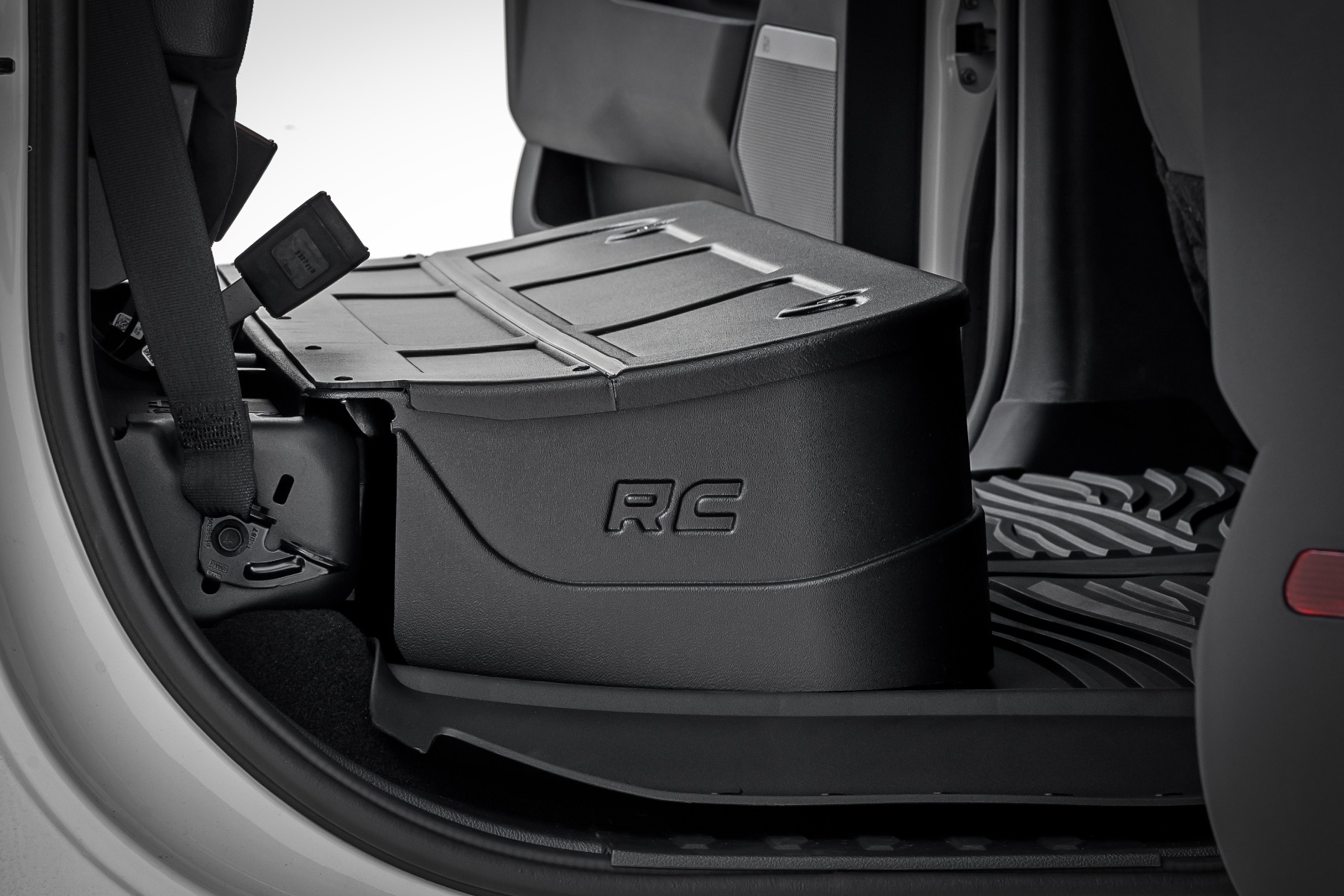 Under Seat Storage with Locking Lid | Ford F-150/F-250/F-350/Raptor  (15-26) — view 3