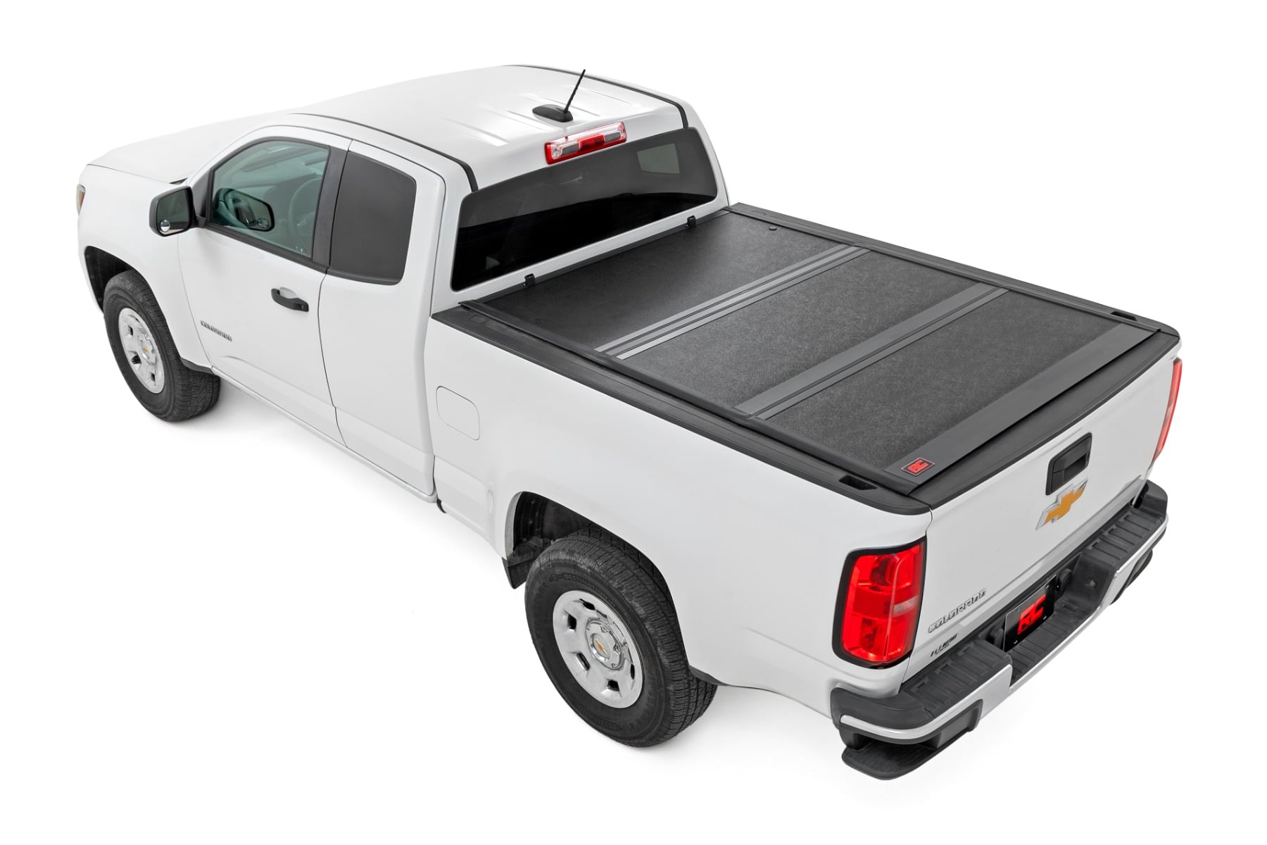 Hard Low Profile Bed Cover | 6' Bed | Chevy/GMC Canyon/Colorado (15-26) — view 3