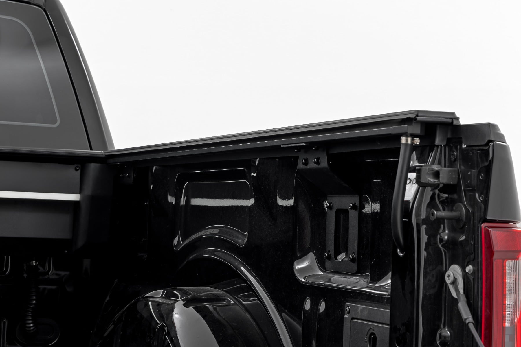 Powered Retractable Bed Cover | 6'7" Bed | Ford F-150 (15-26)/F-150 Lightning (22-26) — view 5