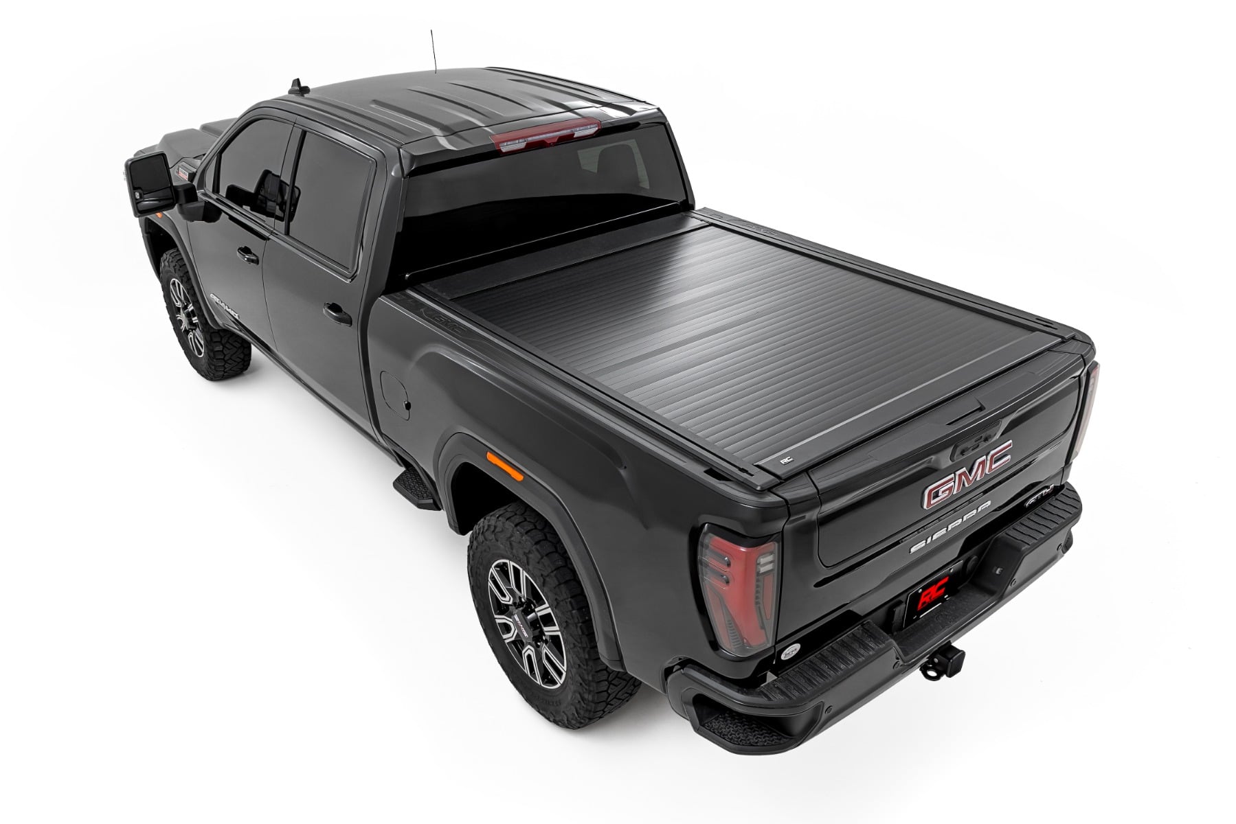Manual Retractable Bed Cover | 6'9" Bed | Chevy/GMC 2500HD/3500HD (20-26) view 4