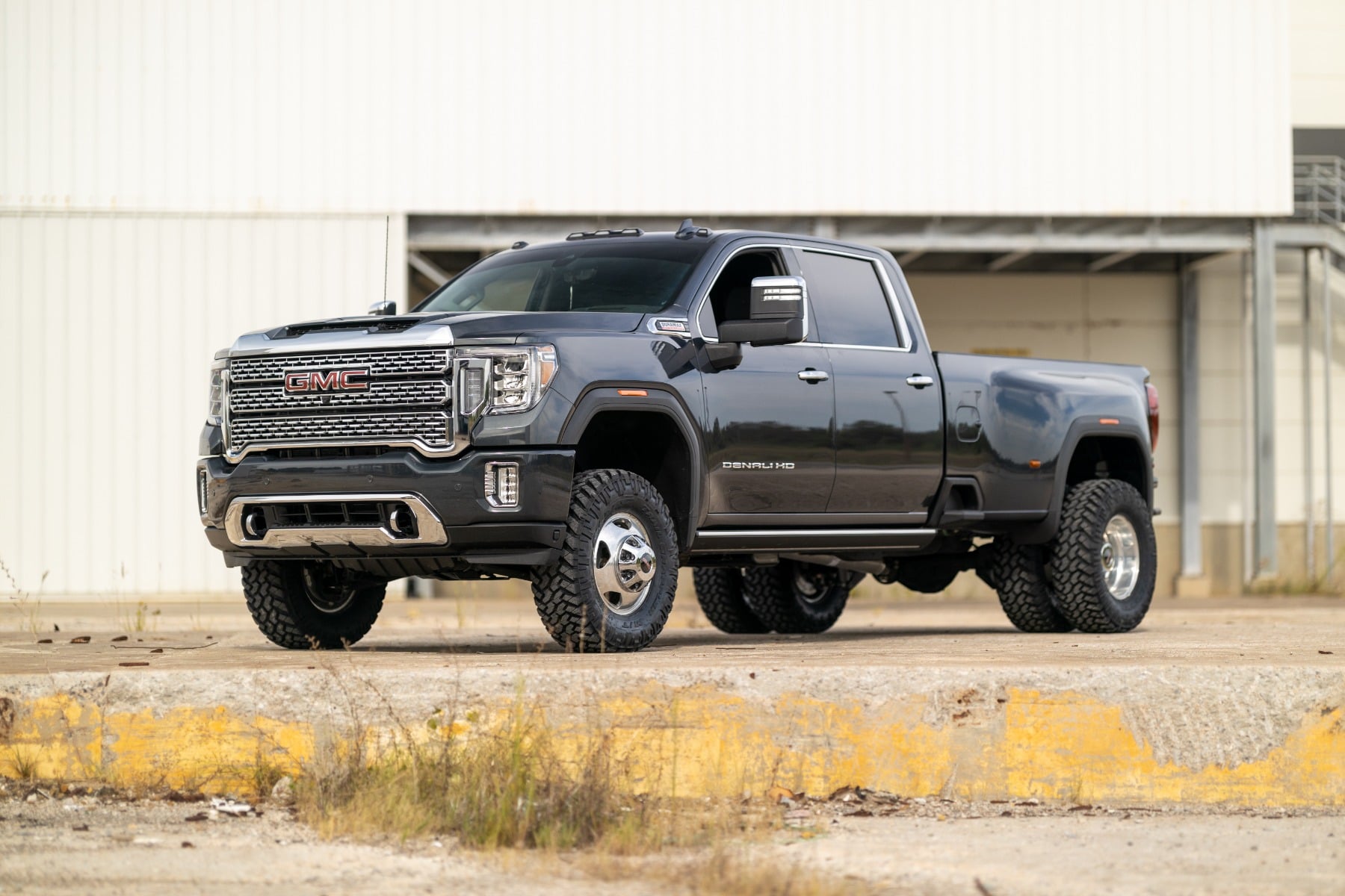 3 Inch Lift Kit | UCAs | V2 | Chevy/GMC Sierra 3500 HD/Silverado 3500 HD (20-26) view 2