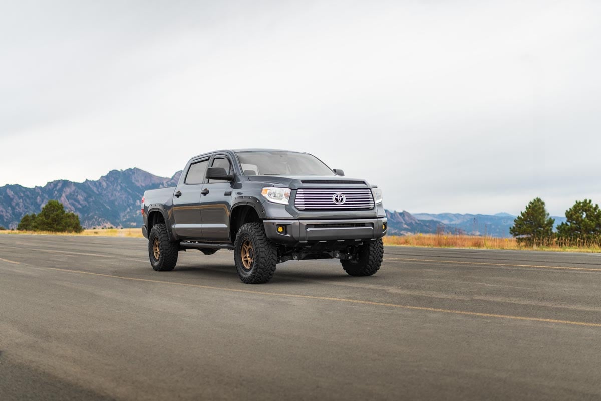 Defender Fender Flares | 202 Black Onyx | Toyota Tundra 2WD/4WD (2014-2021) view 2
