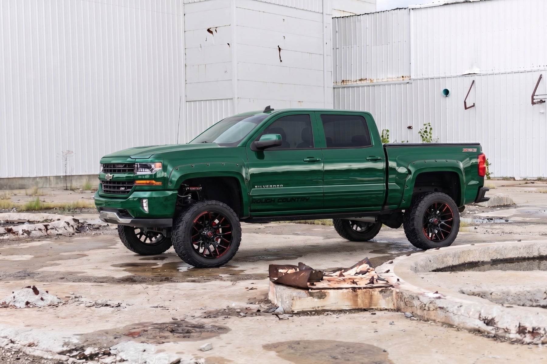 Pocket Fender Flares | 6'7" & 8' Bed | G7J Rainforest Green | Chevy Silverado 1500 (14-18)/2500HD view 5