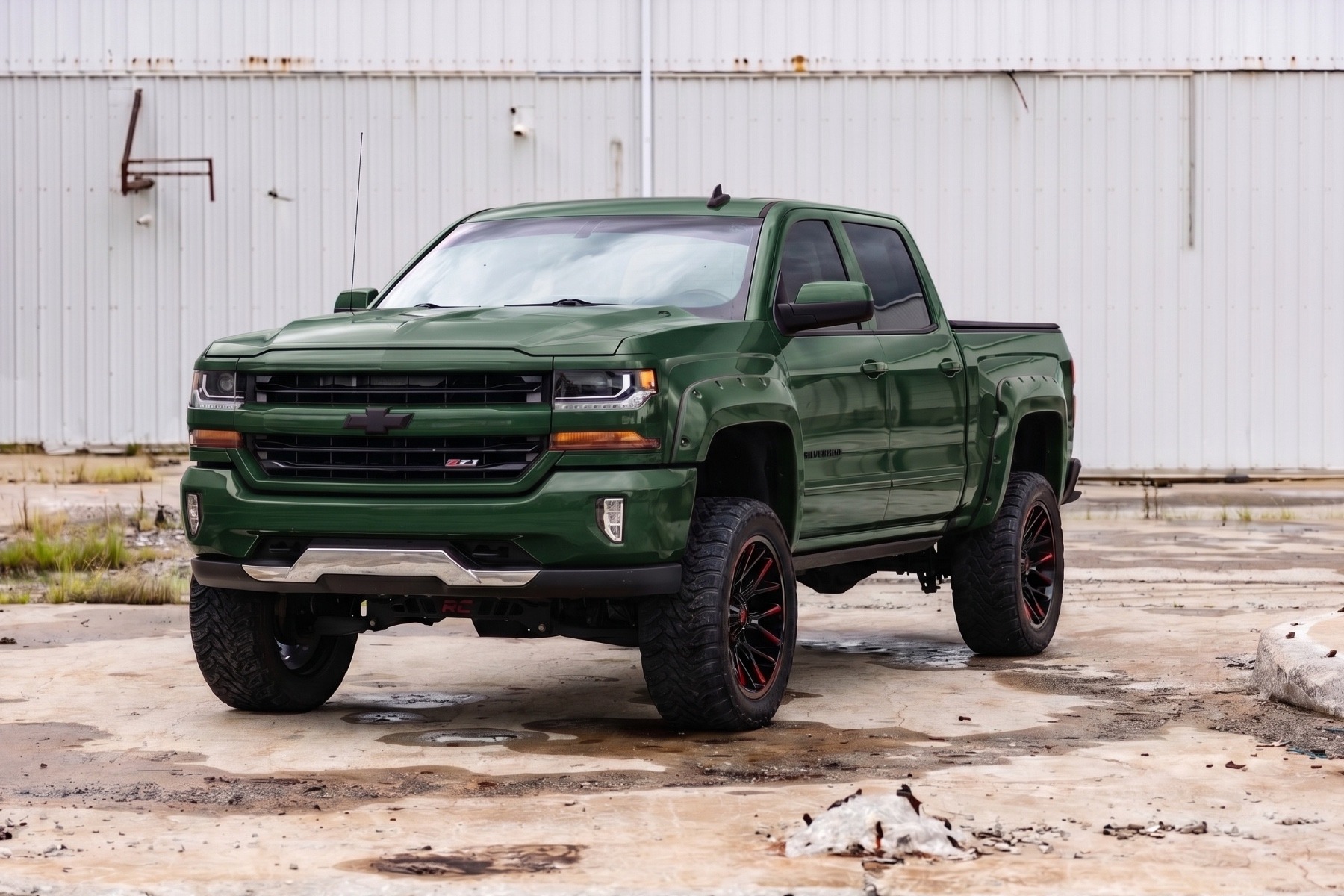 Pocket Fender Flares | 6'7" & 8' Bed | G7J Rainforest Green | Chevy Silverado 1500 (14-18)/2500HD view 4