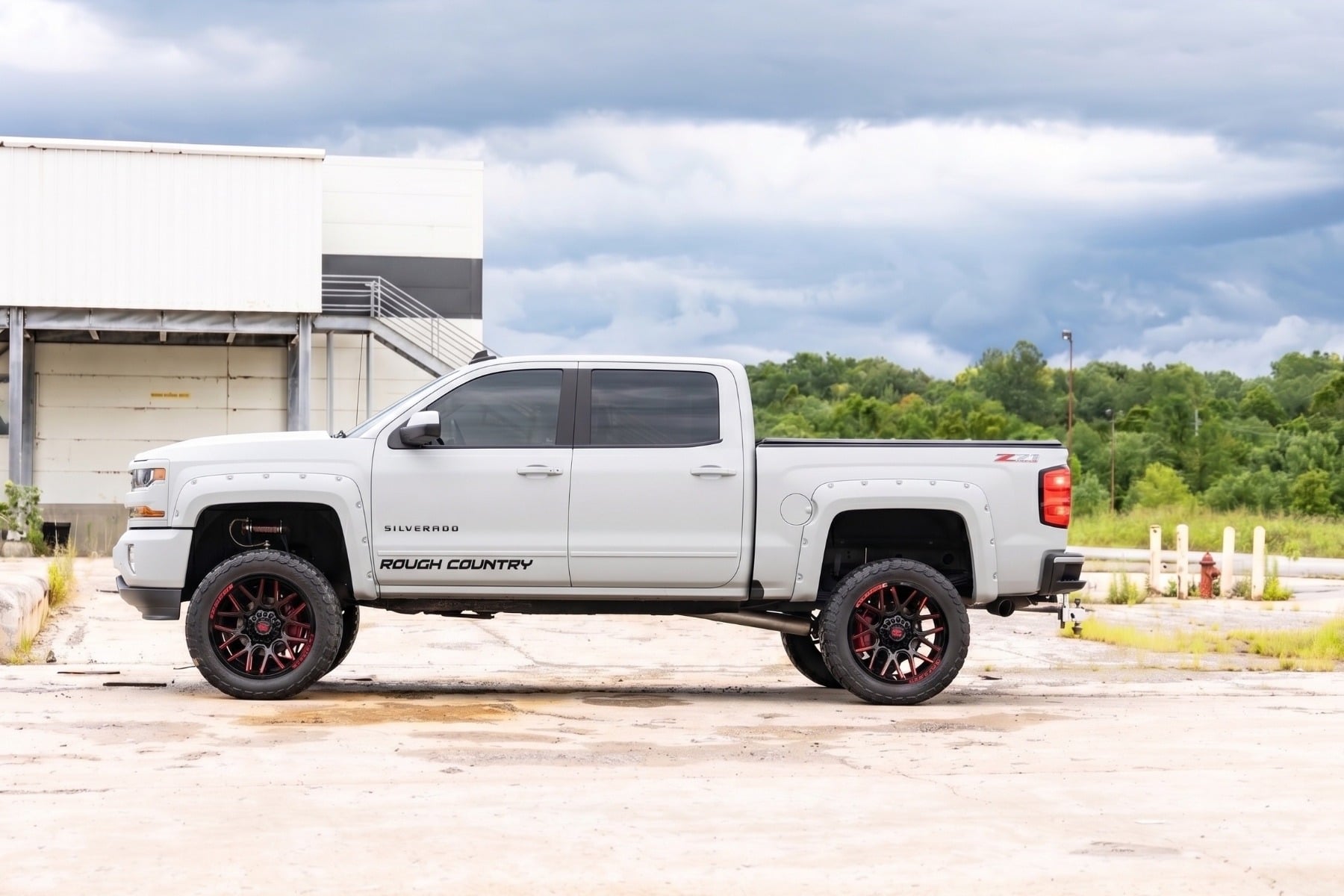 Pocket Fender Flares | 6'7" & 8' Bed | GAZ Summit White | Chevy Silverado 1500 (14-18)/2500HD (15-19) view 6