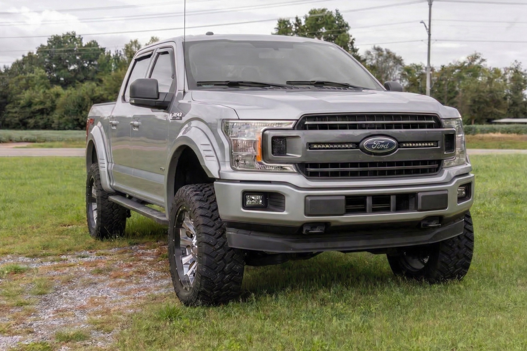 SF1 Fender Flares | UX Ingot Silver Metallic | Ford F-150 2WD/4WD (18-20) view 6
