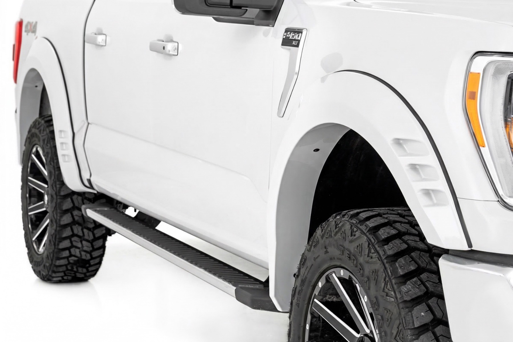SF1 Fender Flares | YZ Oxford White | Ford F-150 2WD/4WD (2021-2026) — view 4