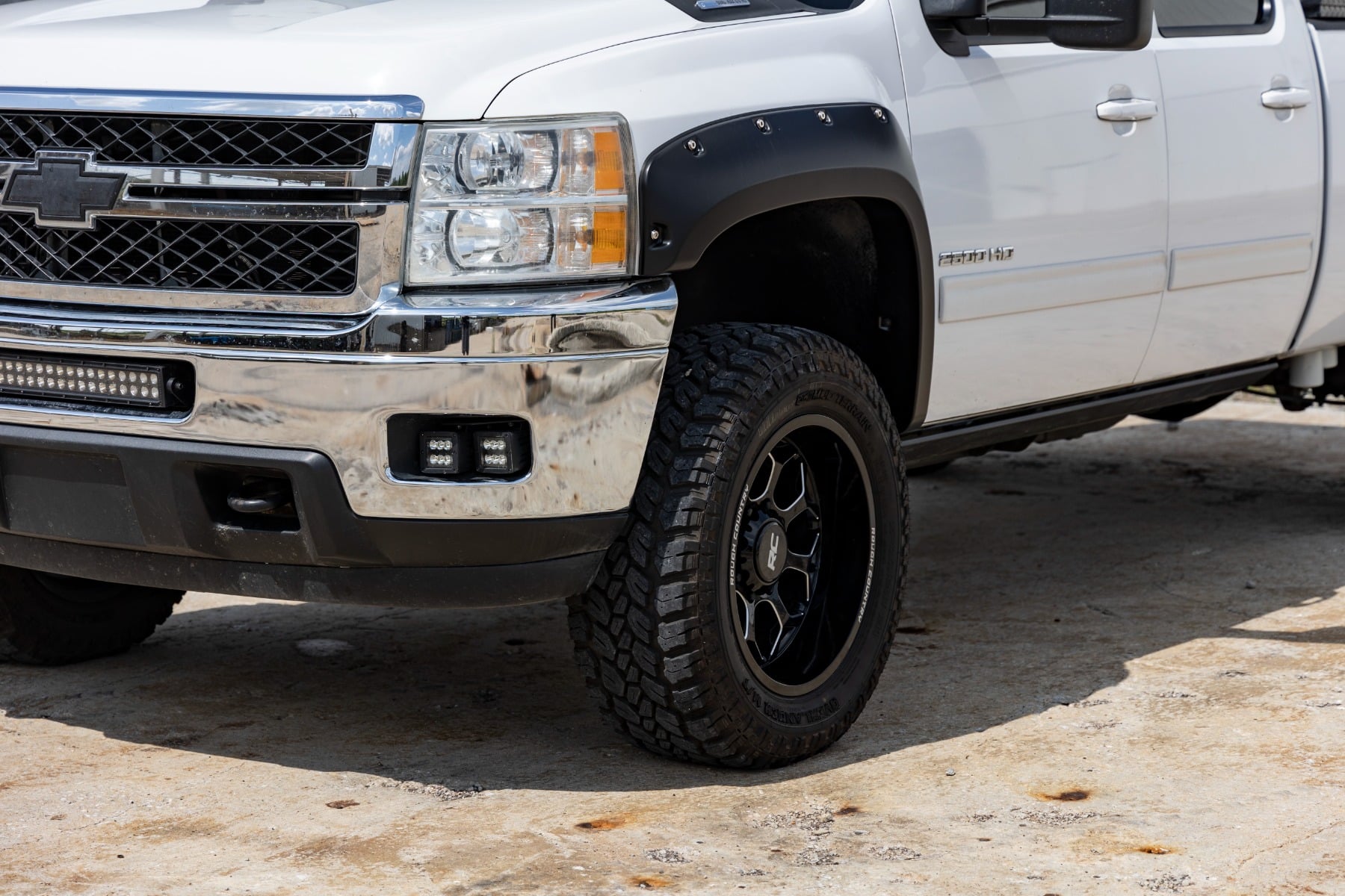 Pocket Fender Flares | 6'7" & 8' Bed | 46 Stealth Gray | Chevy Silverado 1500/2500HD/3500HD (07-14) — view 5
