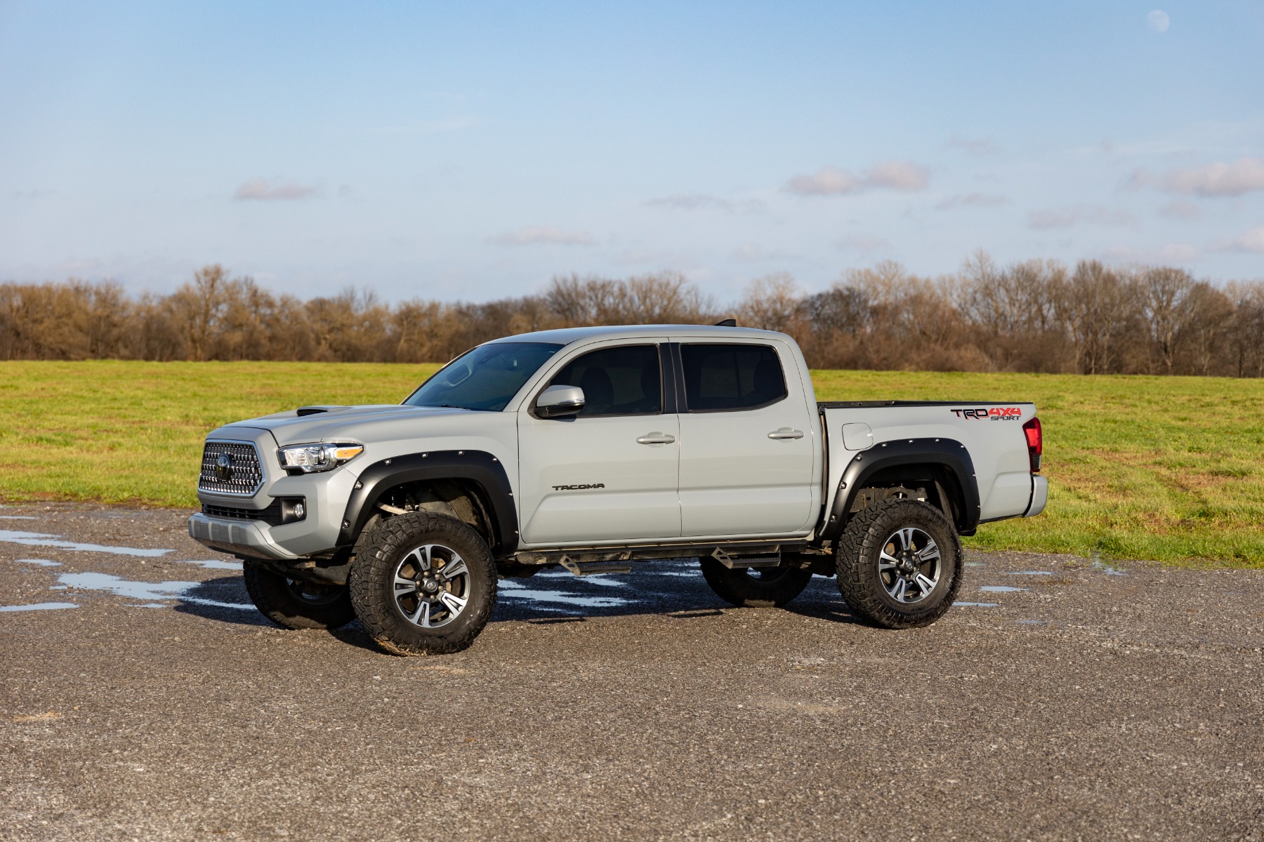 Pocket Fender Flares | 1D6 Silver Sky Metallic | Toyota Tacoma 2WD/4WD (16-23) — view 3
