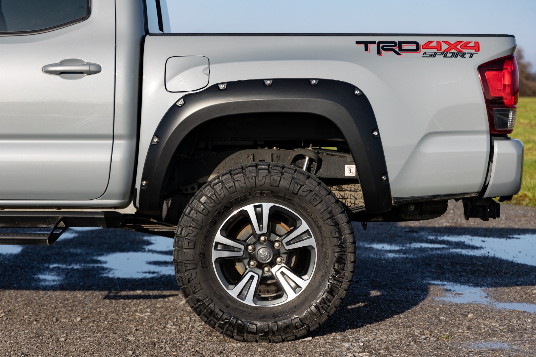 Pocket Fender Flares | 1J9 Celestial Silver Metallic | Toyota Tacoma (16-23) — view 6