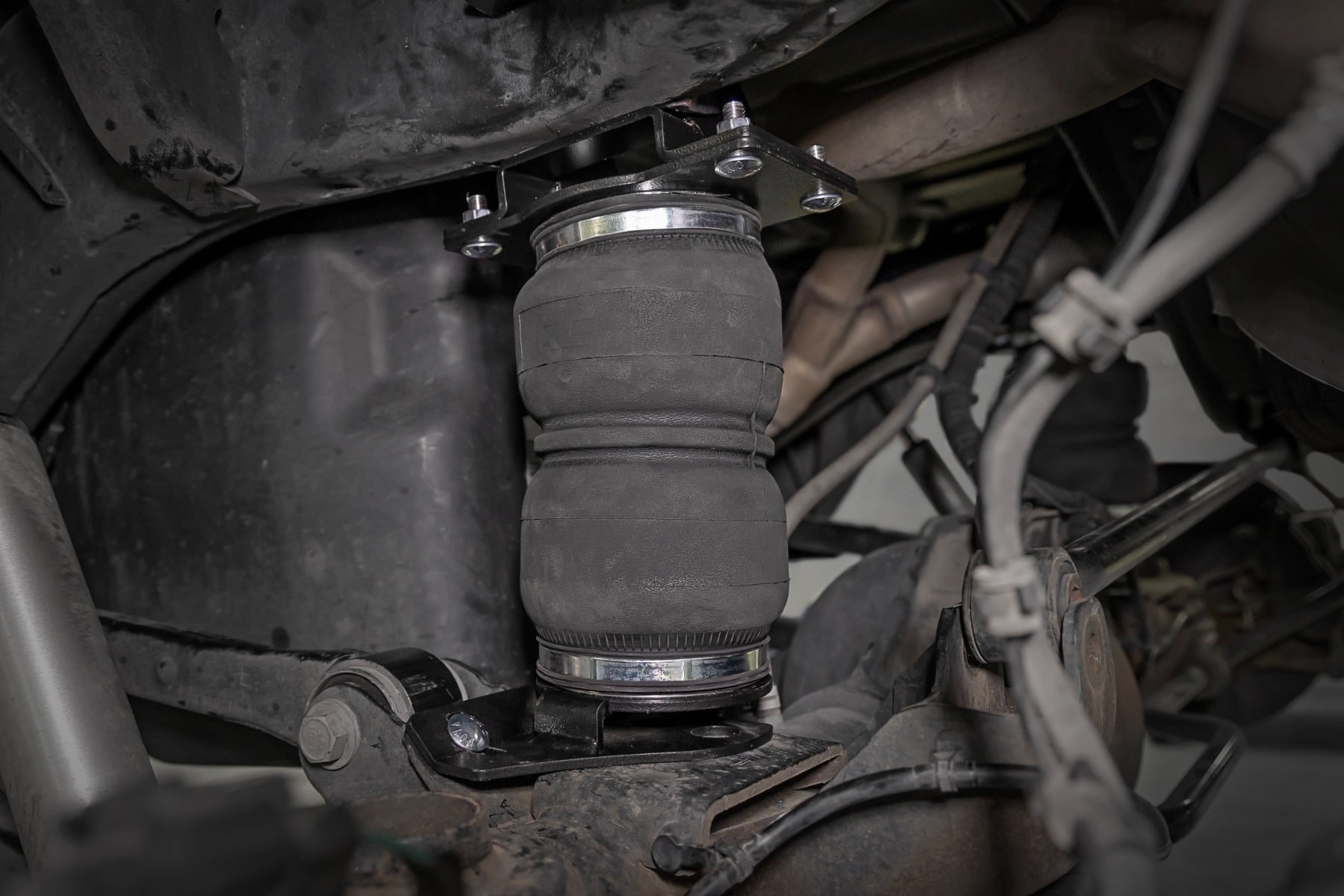 Air Spring Kit w/compressor | Ram 1500 4WD (2019-2026) view 6