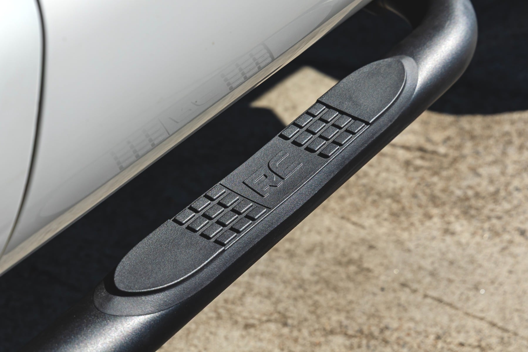 Nerf Steps | 3-Inch Tube | Crew Cab | Ford F-250/F-350 Super Duty (99-16) view 3