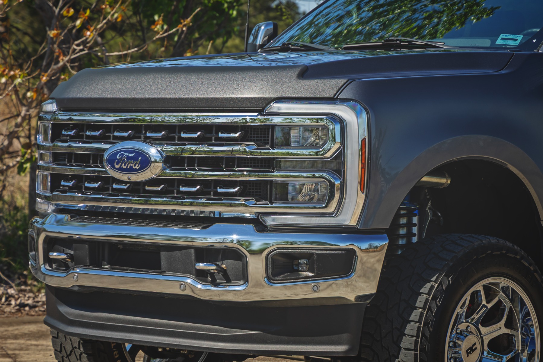 Hood Protector | Ford F-250/F-350 Super Duty 2WD/4WD (2023-2026) — view 6