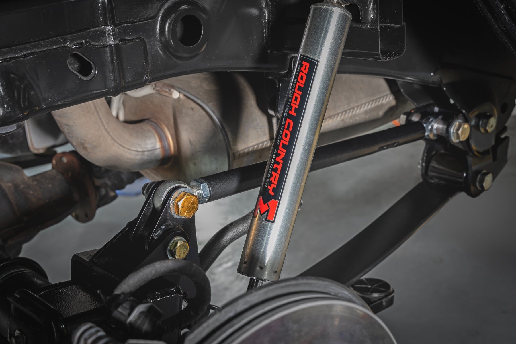 Traction Bar Kit | 2-5 Inch Lowering Kit | Ford F-150 (2015-2026) — view 3