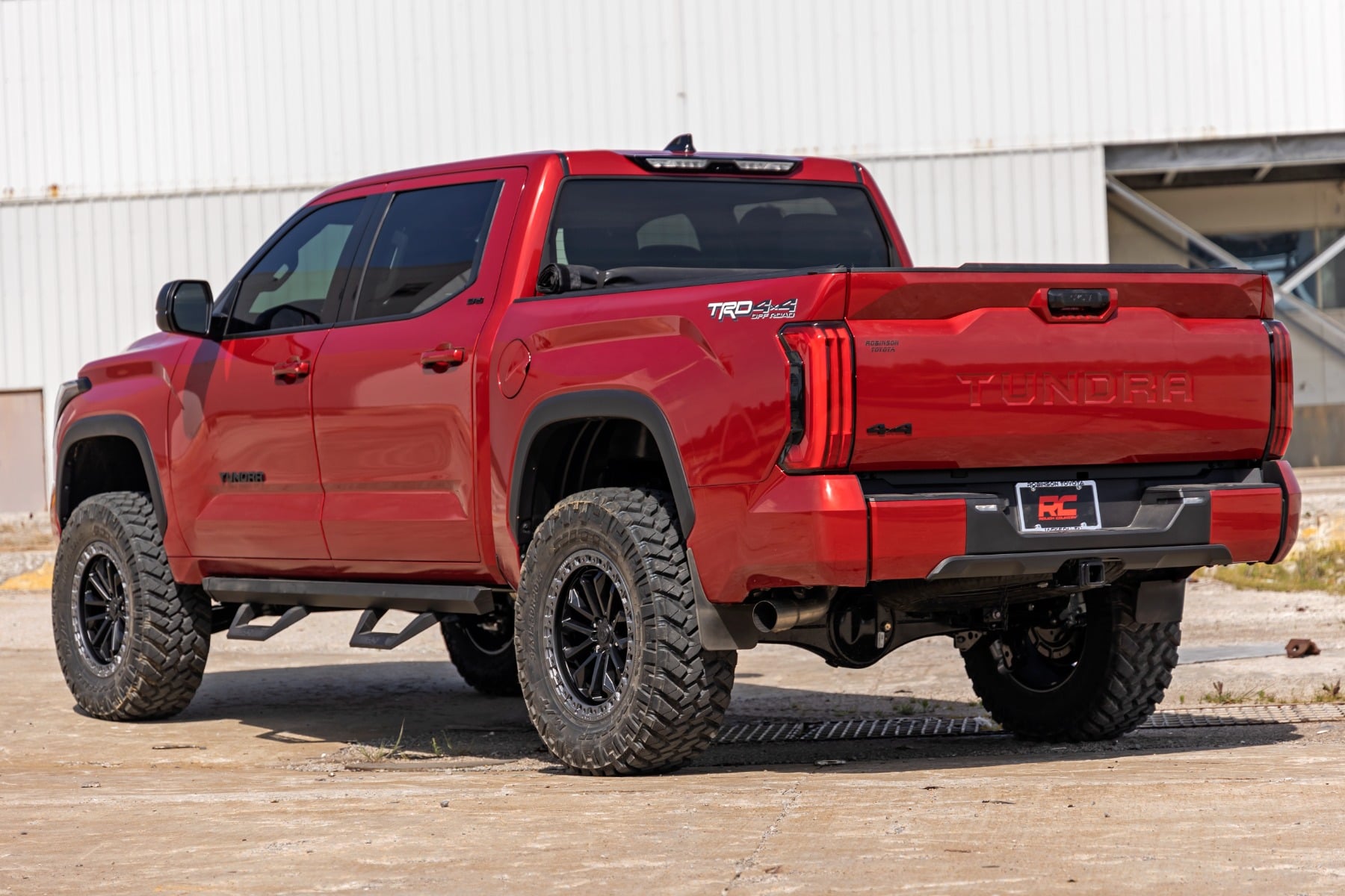 Rough Country 6 Inch Lift Kit | Toyota Tundra 4WD (2022-2026) view 6