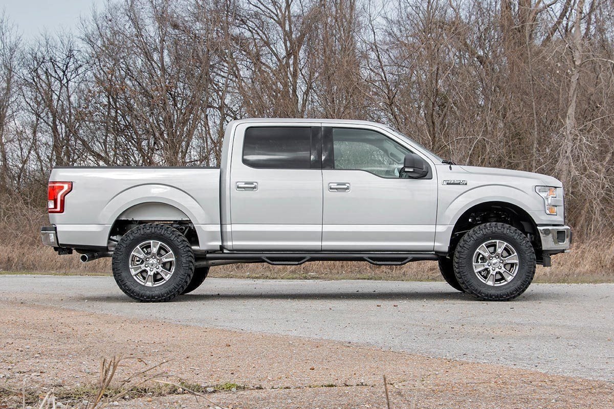 Rough Country 3 Inch Lift Kit | M1 Struts | Ford F-150 4WD (2014-2020) view 4