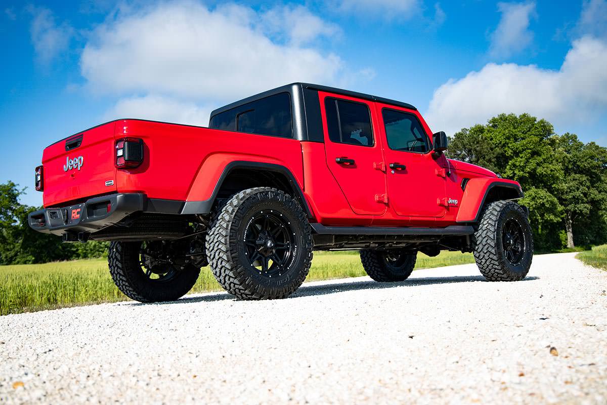 3.5 Inch Lift Kit | Springs | M1 | Jeep Gladiator JT 4WD (2020-2023) — view 5