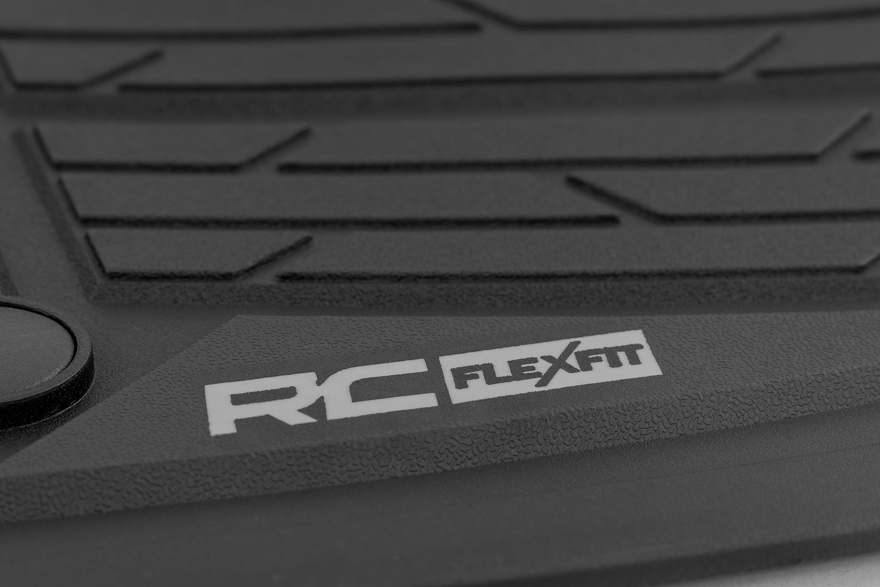 Flex-Fit Floor Mats | Front | Bucket | Chevy/GMC 1500/2500HD/3500HD (19-26) view 6