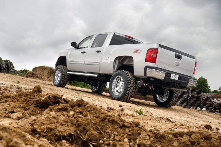 7.5 Inch Lift Kit | NTD | M1 | Chevy/GMC 2500HD/3500HD (11-19) — view 3
