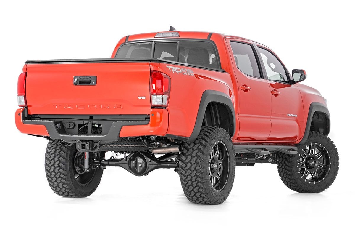 Soft Tri-Fold Bed Cover | 5' Bed | Dbl Cab | Toyota Tacoma 2WD/4WD (16-23) — view 2