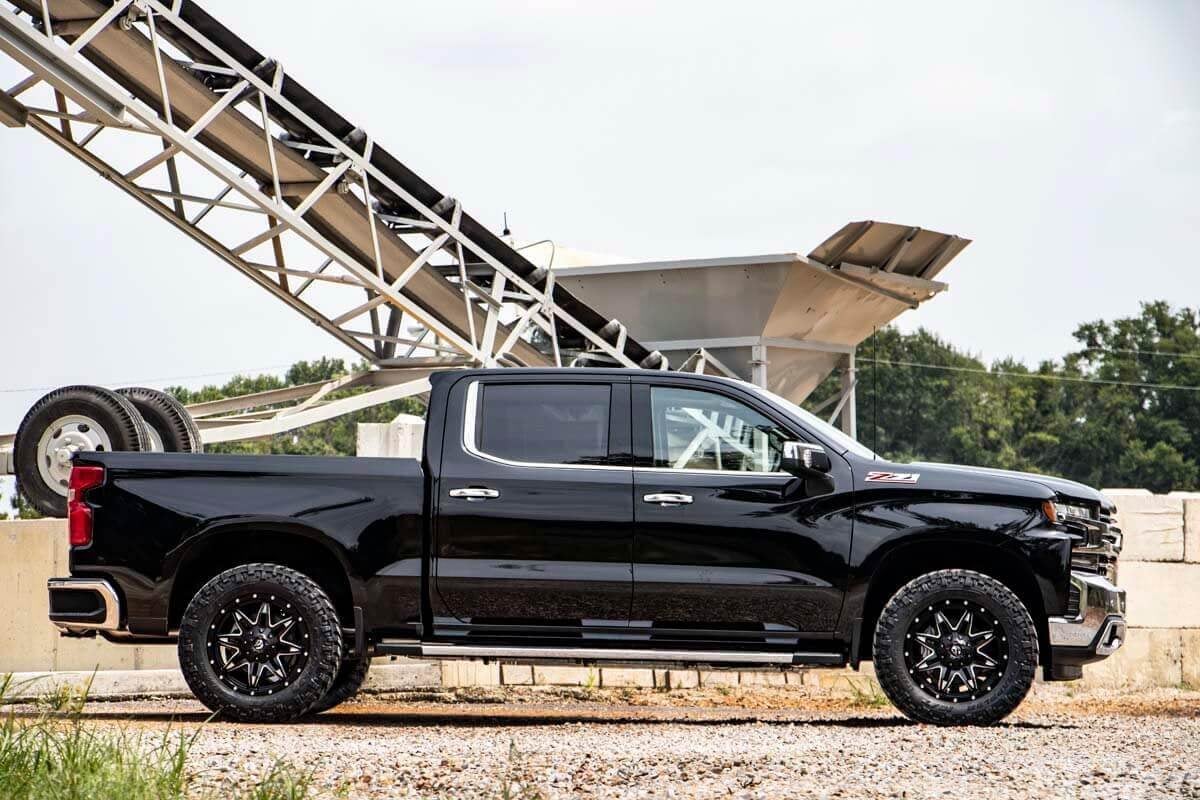 2 Inch Leveling Kit | Chevy/GMC Sierra 1500 (19-26)/Silverado 1500 (19-26) view 3