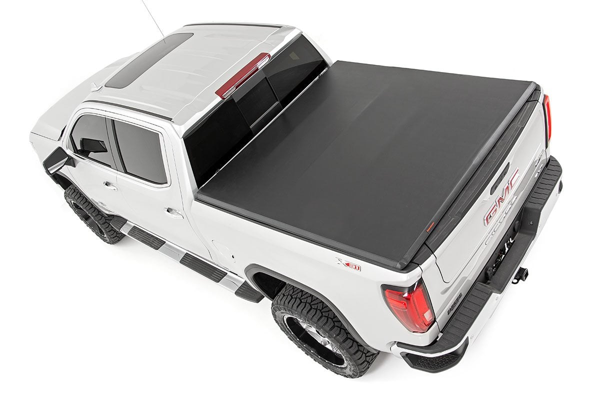 Soft Tri-Fold Bed Cover | 5'10" Bed | Chevy/GMC Sierra 1500 (19-26)/Silverado 1500 (19-26) — view 2