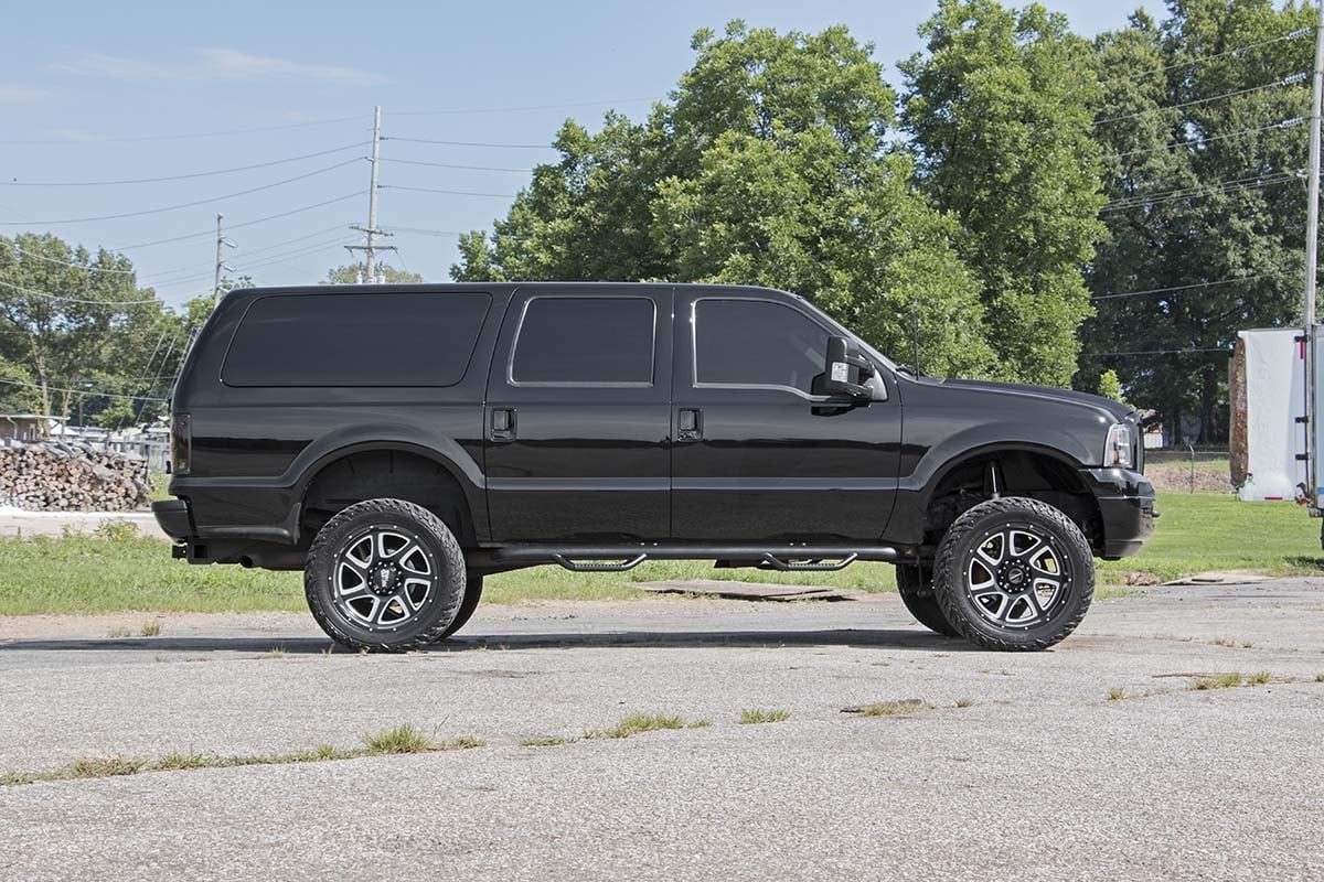 2台セット FORD EXCURSION マッスルマシーン トラッキン 2台セット FORD EXCURSION マッスルマシーン トラッキン - メルカリ