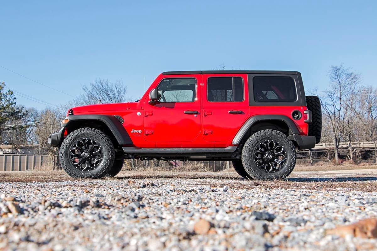 2.5 Inch Lift Kit | Coils | M1R | Jeep Wrangler Unlimited 4WD (2018-2023) — view 4