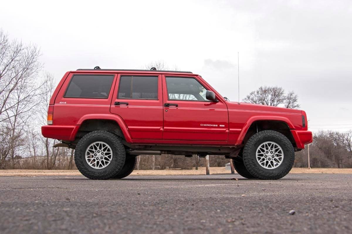 3 Inch Lift Kit | Series II | RR Springs | V2 | Jeep Cherokee XJ (84-01) — view 4