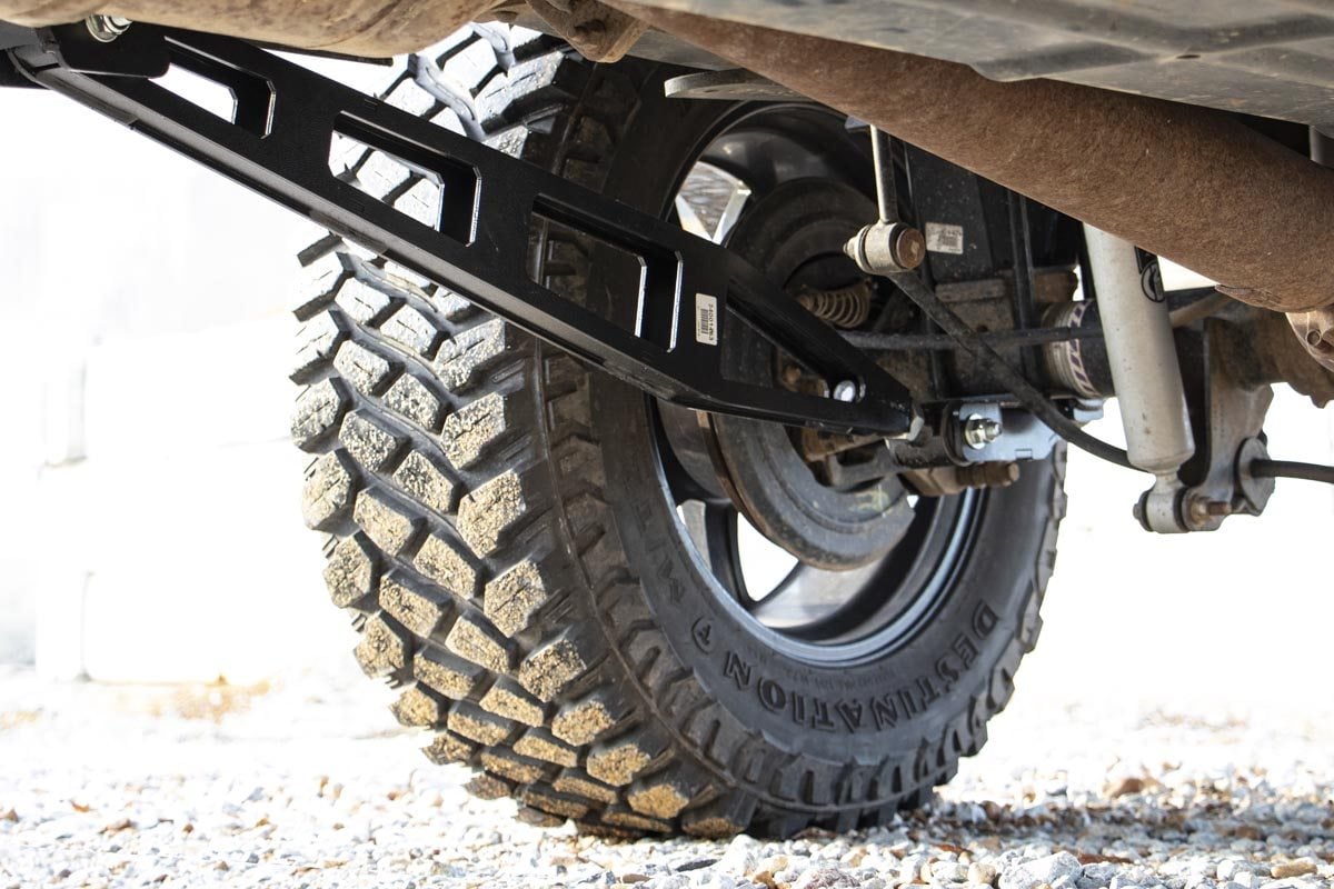 Traction Bar Kit | Inverted U-bolts | 0-6 Inch | Ford F-250 Super Duty (08-16) — view 2