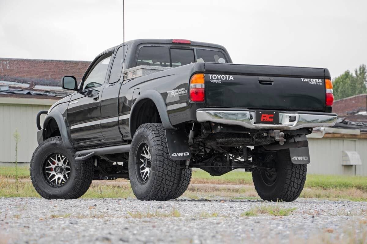 Rough Country 6 Inch Lift Kit | Toyota Tacoma 2WD/4WD (1995-2004) view 5