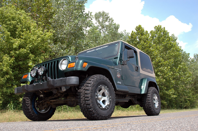 2.5 Inch Lift Kit | 4 Cyl | Jeep Wrangler TJ (97-06)/Wrangler Unlimited (04-06) — view 2