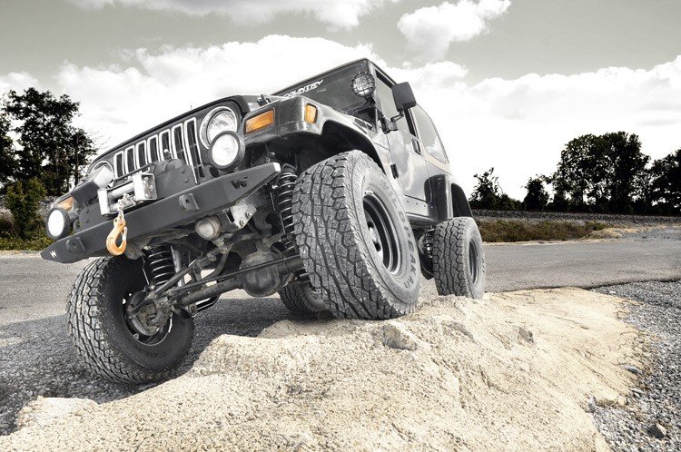 4 Inch Lift Kit | V2 | Jeep Wrangler TJ 4WD (1997-2002) — view 2