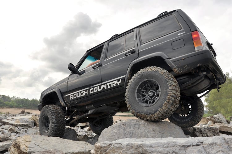 Jeep Cherokee xj 黒 Rough Country 10582 Lower Door Armor for 97-01 Jeep Cherokee